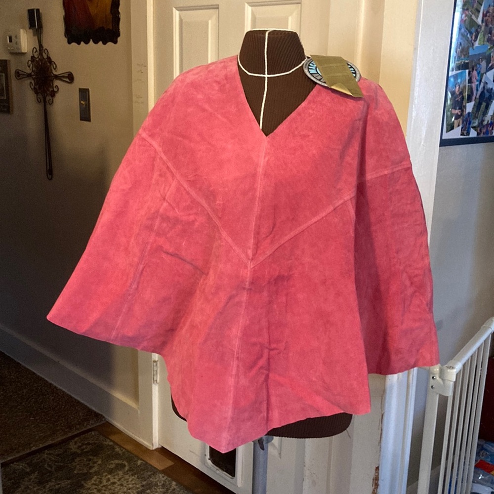 NWT dialogue pink suede / leather shaw size M